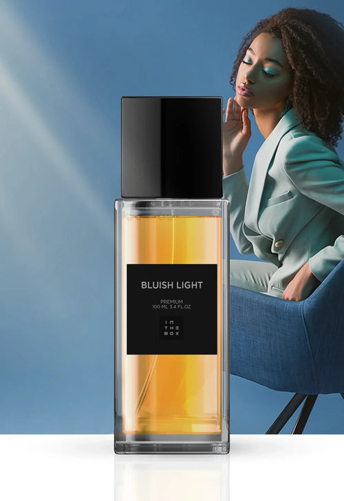 Frasco do perfume Bluish Light 100ml da In The Box.