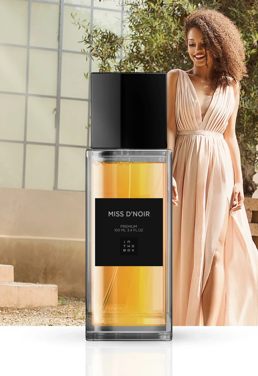 Frasco do perfume Miss D'Noir 100ml da In The Box.