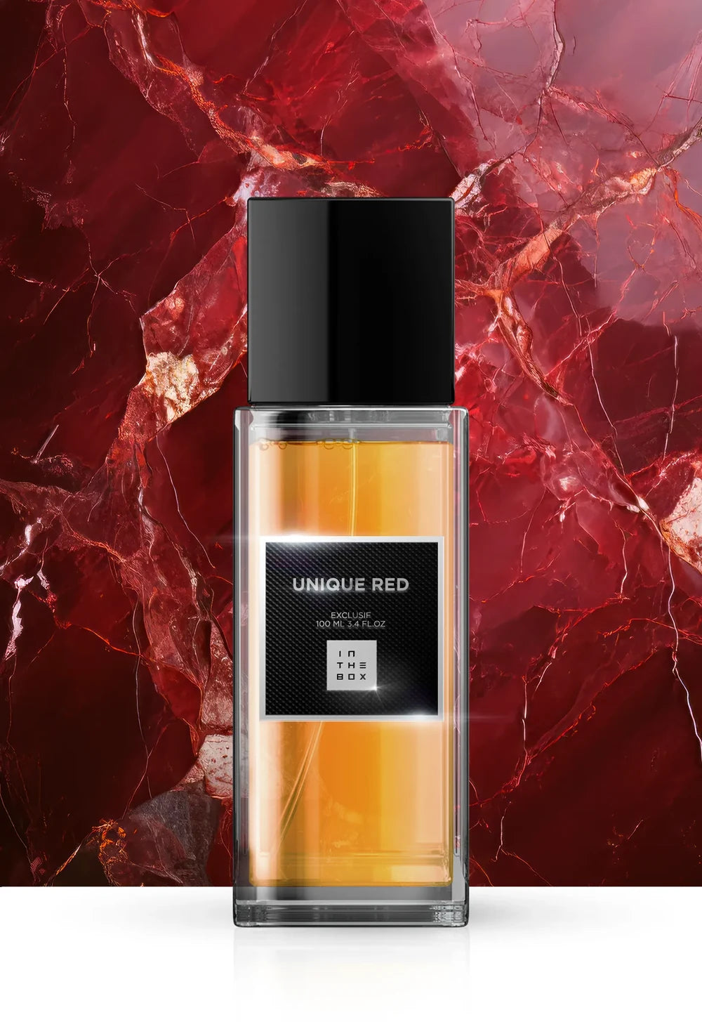 Frasco do perfume Unique Red 100ml da In The Box.